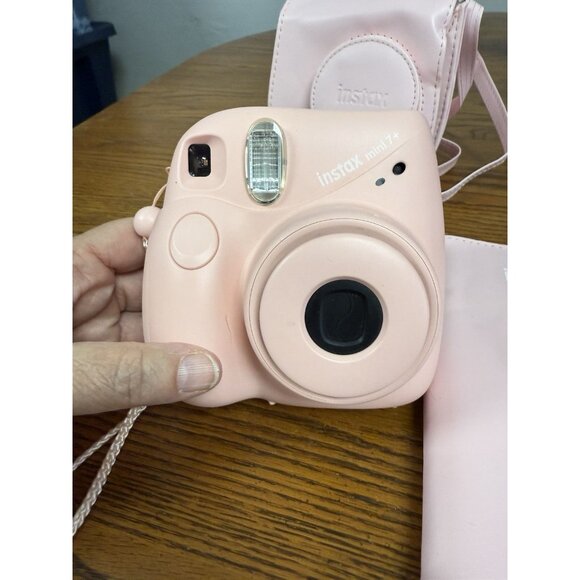 Fujifilm Instax Mini 7+ Instant Camera - Light Pink - Picture 2 of 7